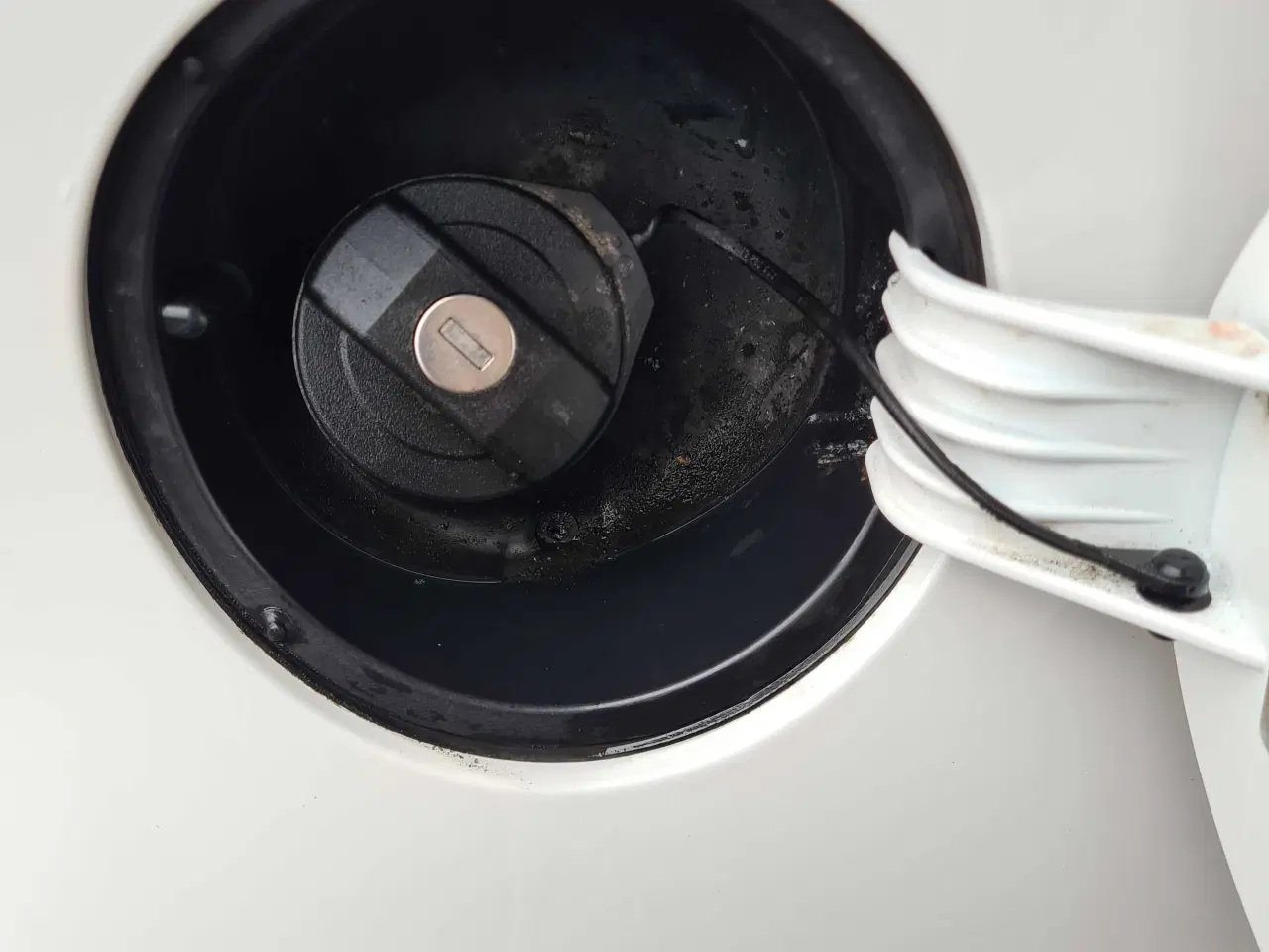 Billede 4 - Vw up med godt km tal