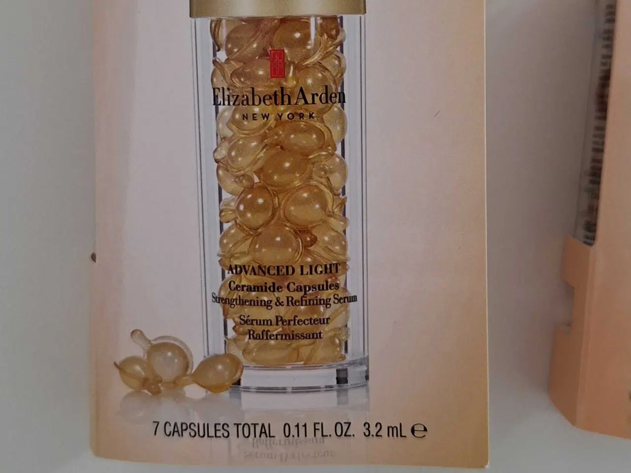 Billede 3 - Ny Elizabeth Arden serum 
