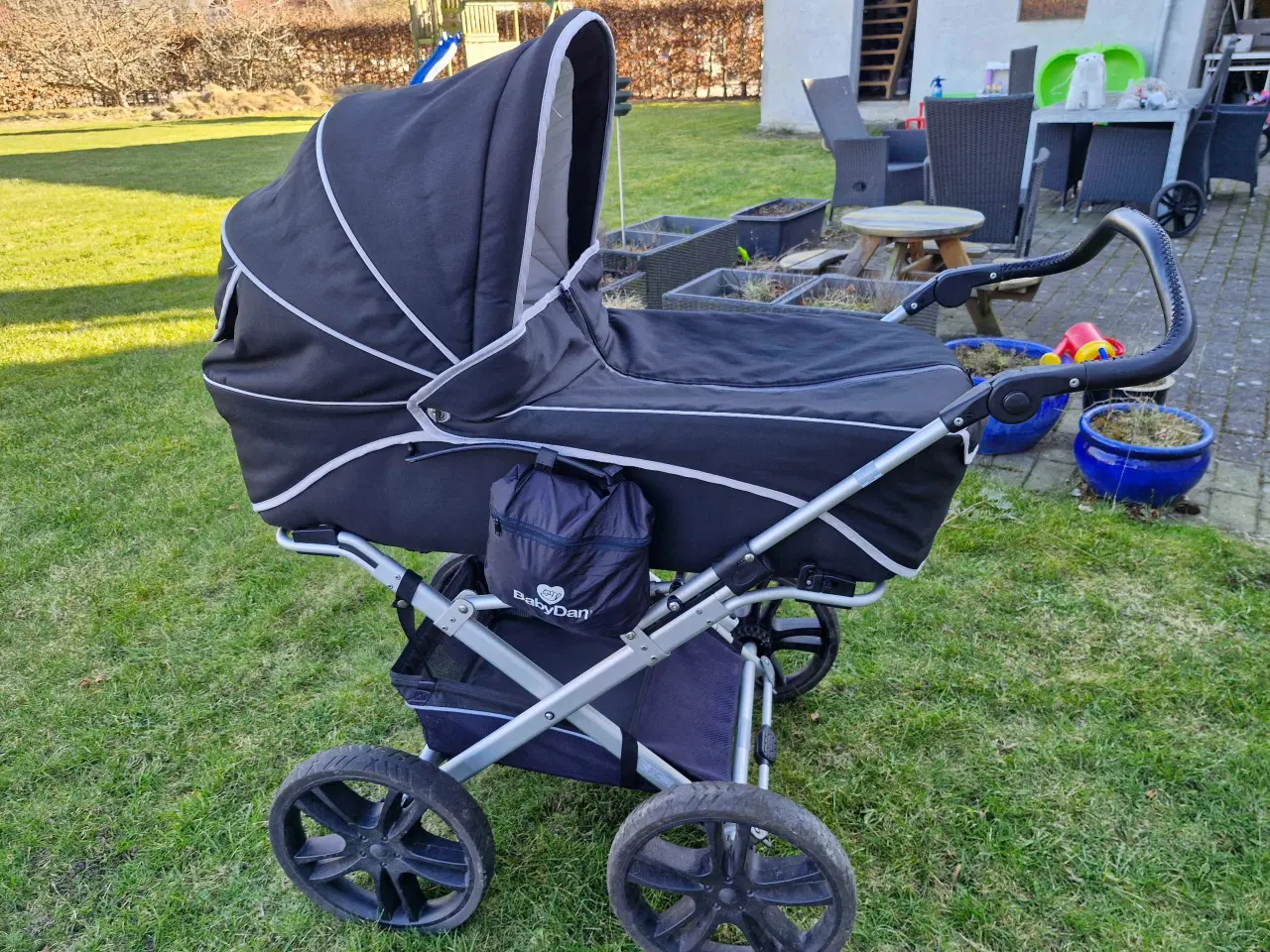 Billede 1 - Odder zip barnevogn 