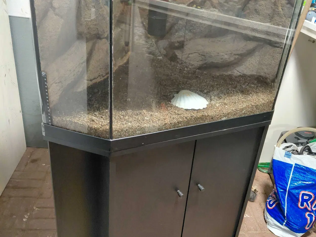 Billede 3 - Hjørneakvarie 100L 
