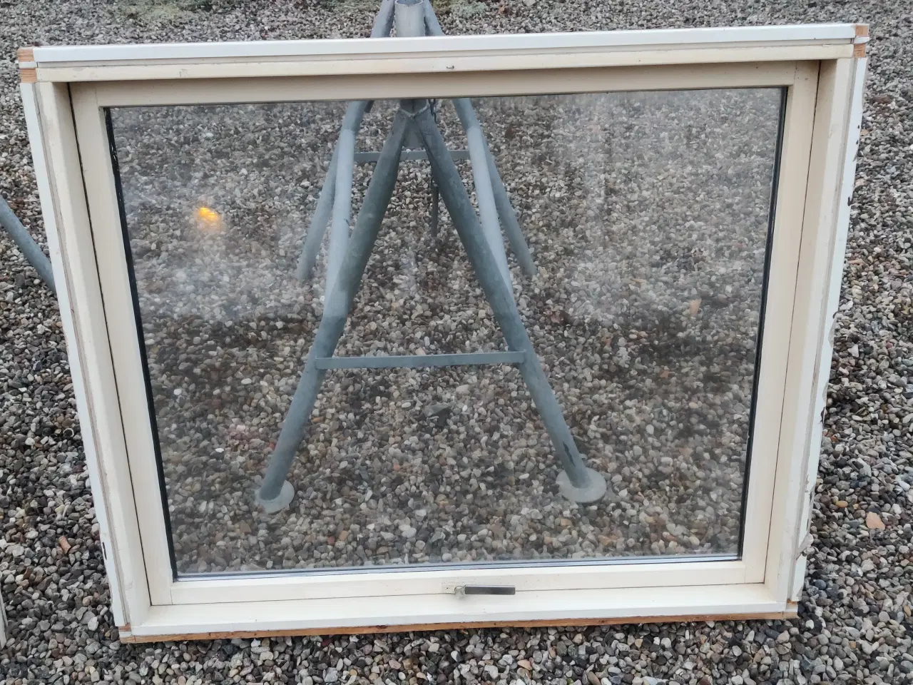 Billede 4 - 3 stk. trævinduer