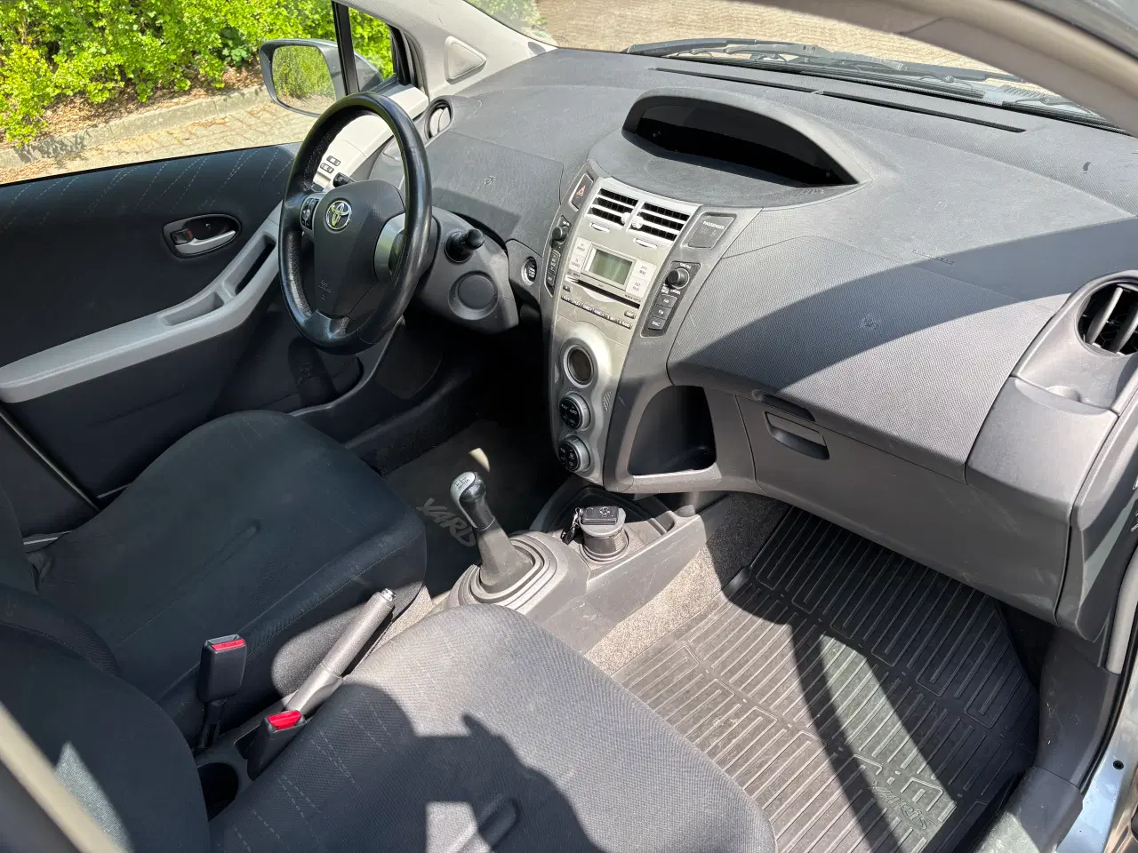 Billede 14 -  TOYOTA YARIS 1.3 VVT-I / NØGLEFRI