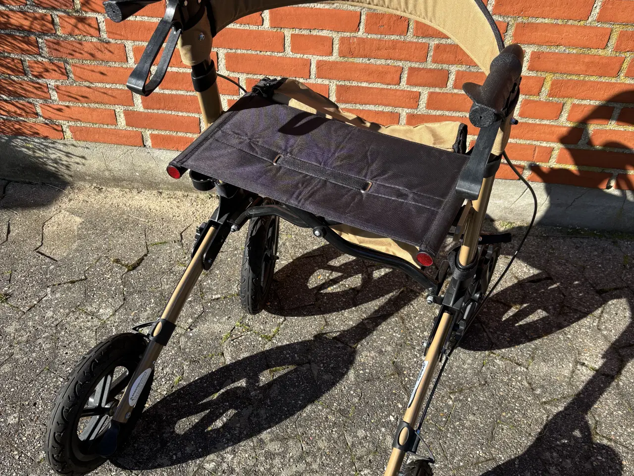 Billede 2 - Robust luksus rollator fra Mobilex