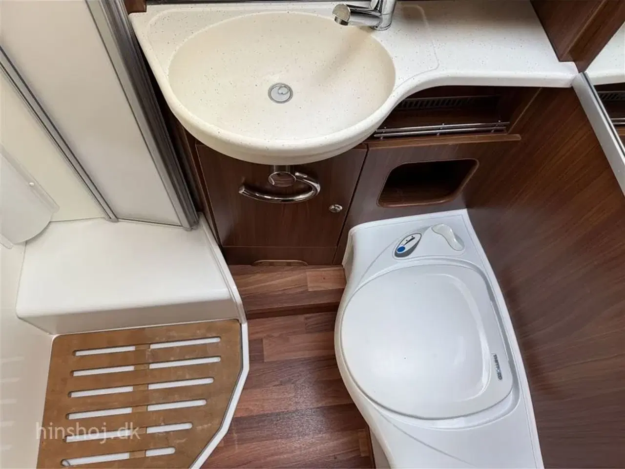 Billede 9 - 2013 - Hymer Nova S 540   Dejlig vogn med rundsidegruppe og enkelsenge fra Hinshøj Caravan A/S