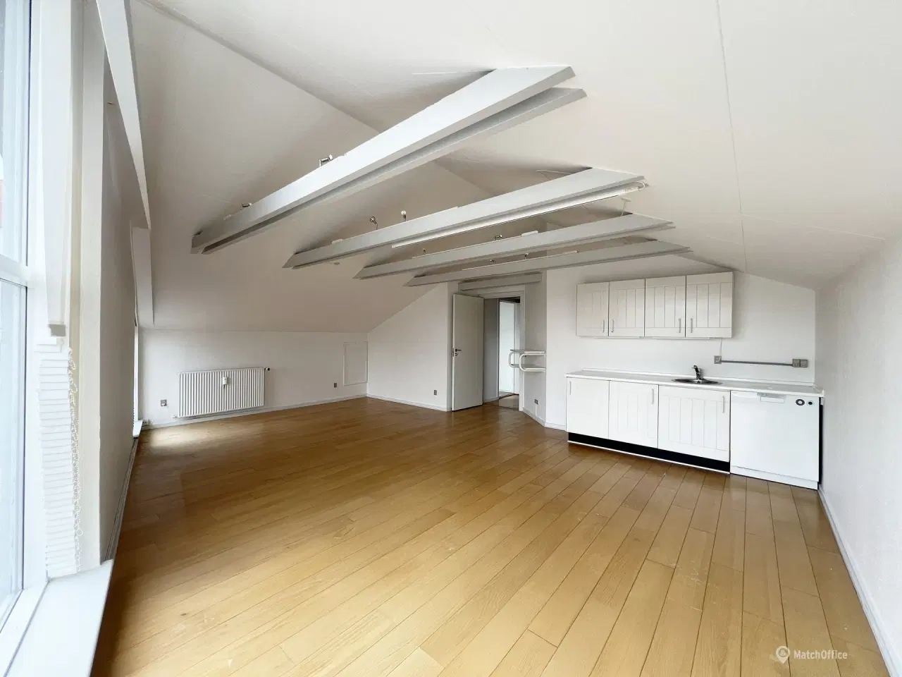 Billede 4 - Billigt kontor-/klinklokale på 23.5 m² i Hjørring C