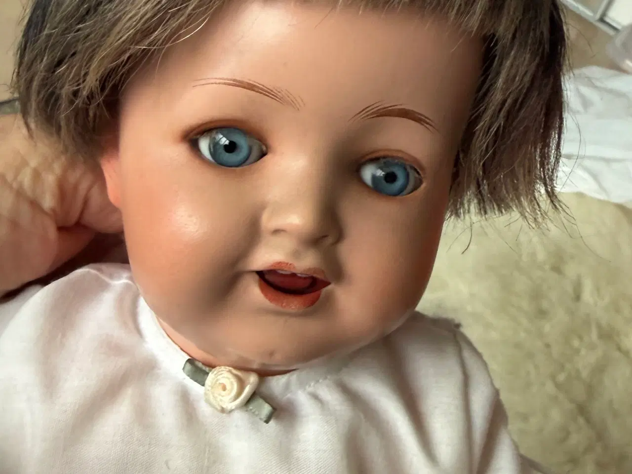 Billede 1 - Antik porcelænsdukke fra 1934-1940