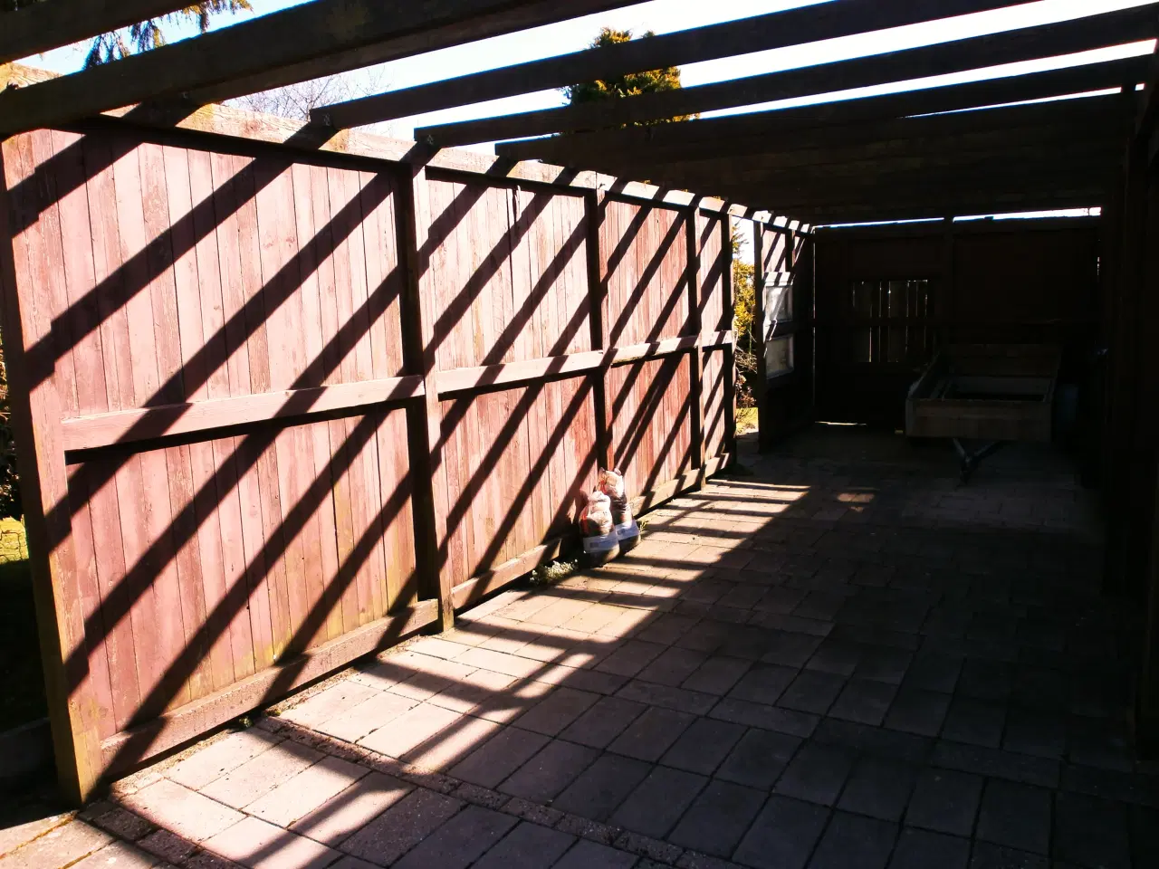 Billede 5 - TRÆVERK af ikke opført Carport.