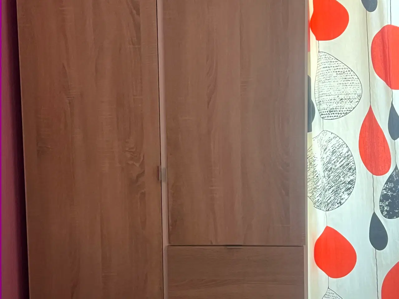 Billede 2 - Skab i egetræ 