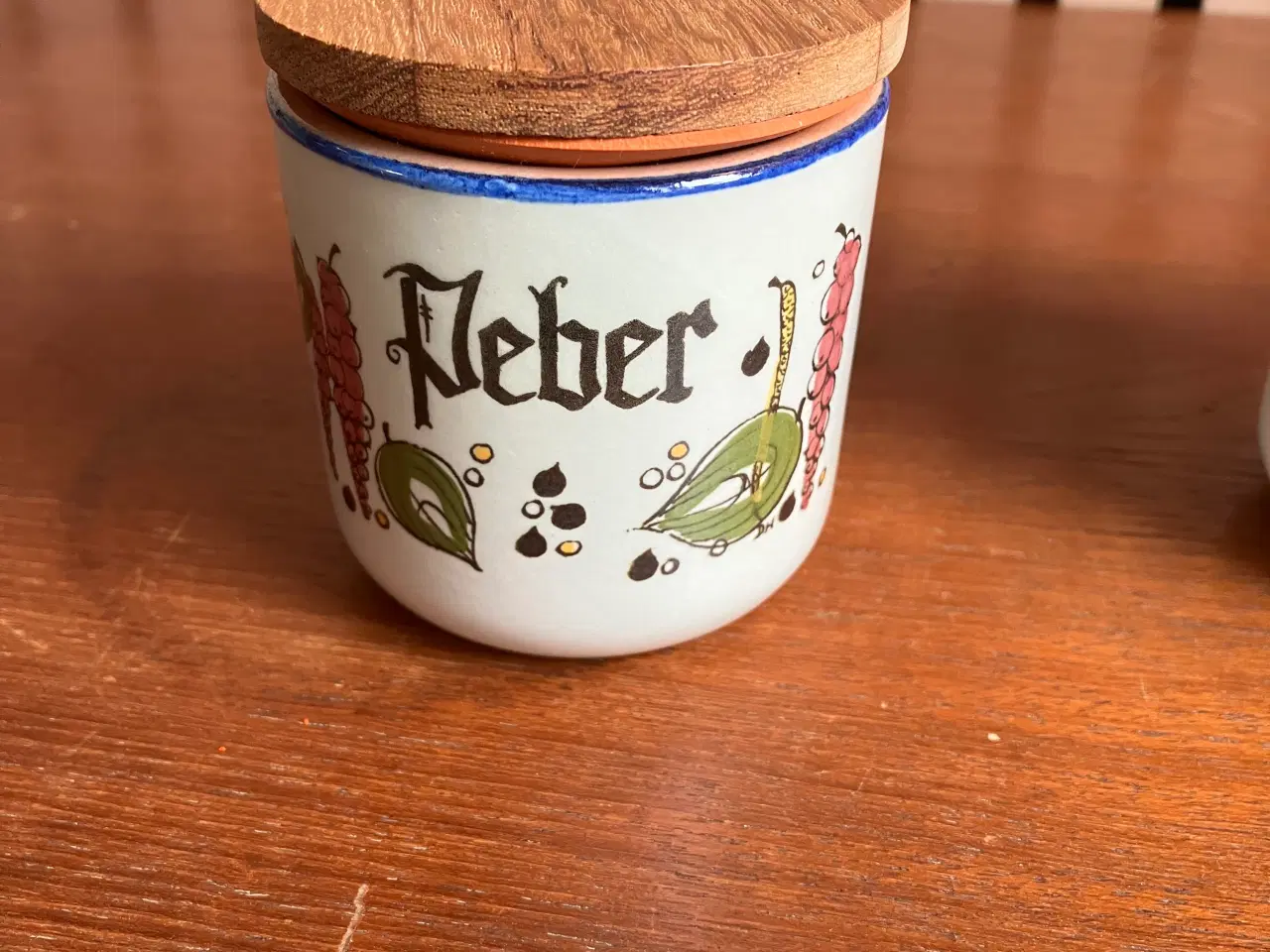 Billede 2 - Knabstrup Krydderikrukker med trælåg