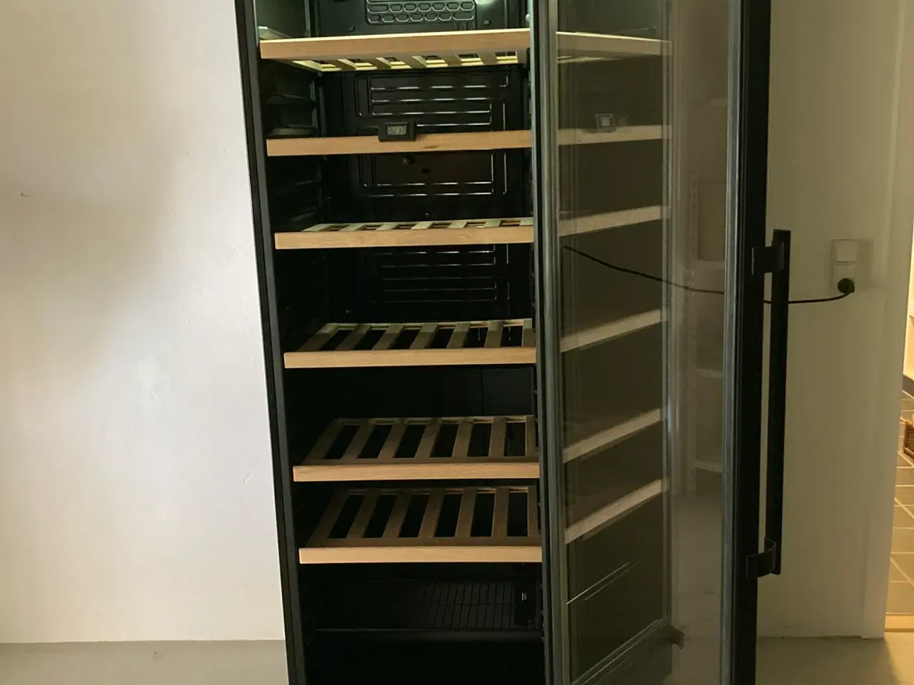 Billede 4 - Kvalitets vinkøleskab