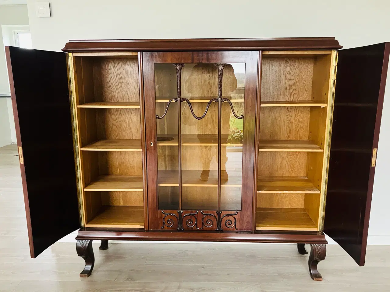 Billede 2 - Flot gammel skænk 