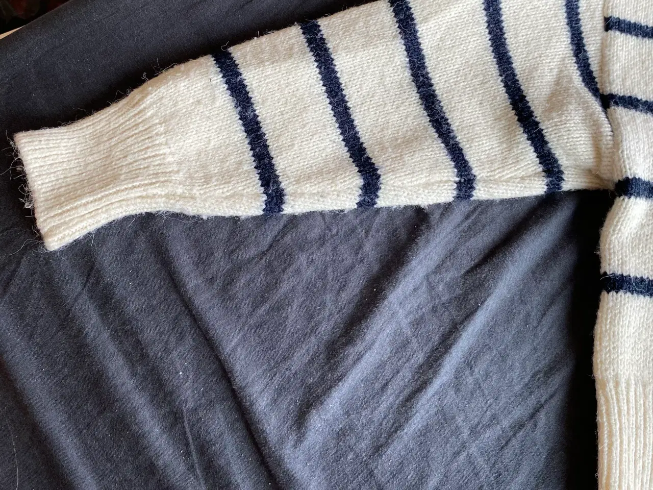 Billede 6 - Strik bluse (kort model) 