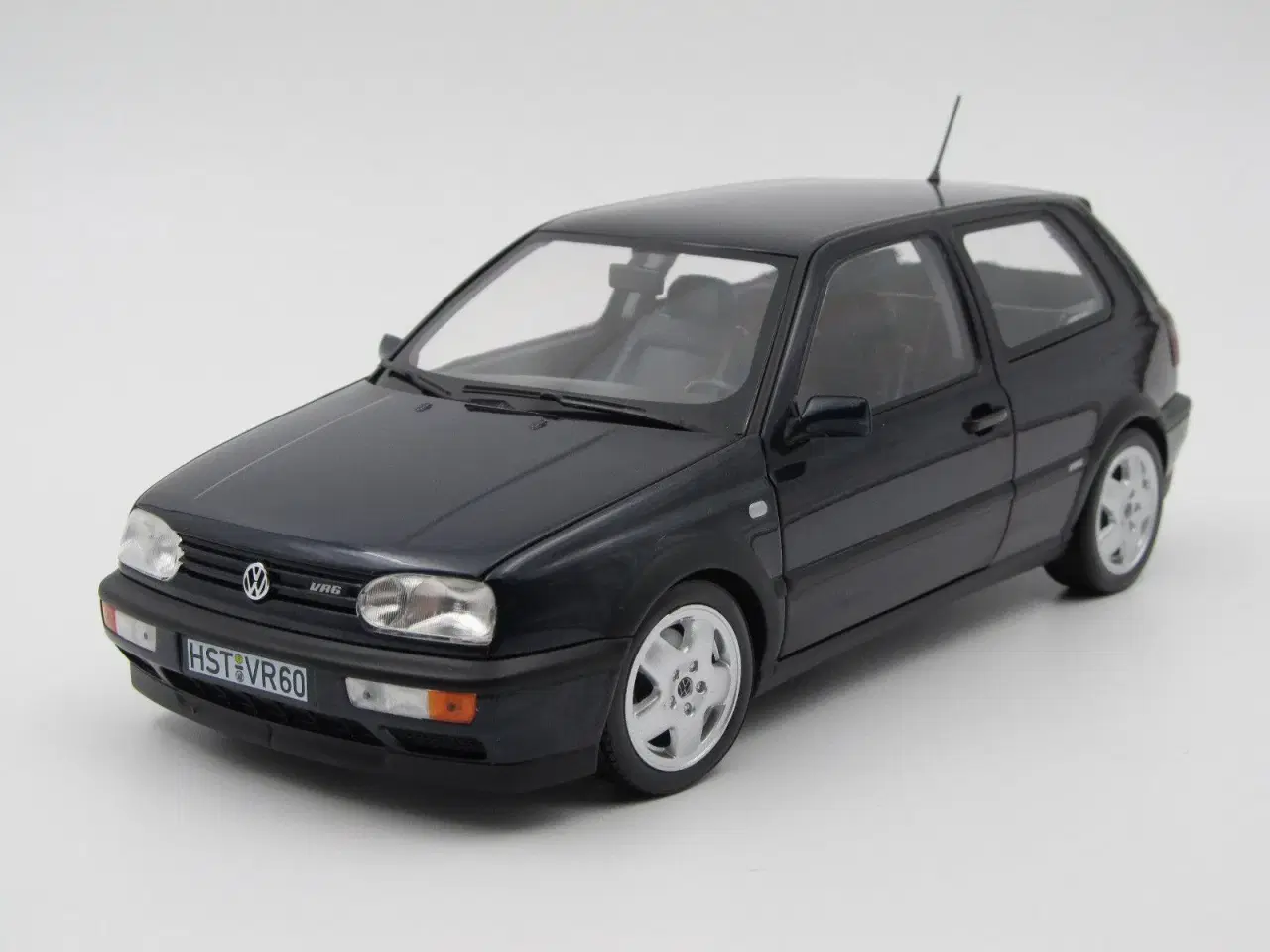 Billede 1 - 1996 VW Golf III 2.8 VR6 - 1:18