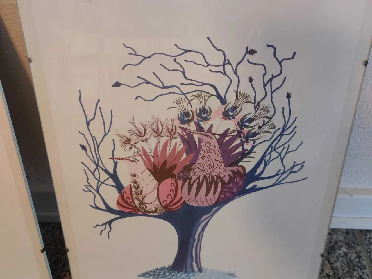 Billede 2 - To plakater med trædesign i blå og rosa nuancer