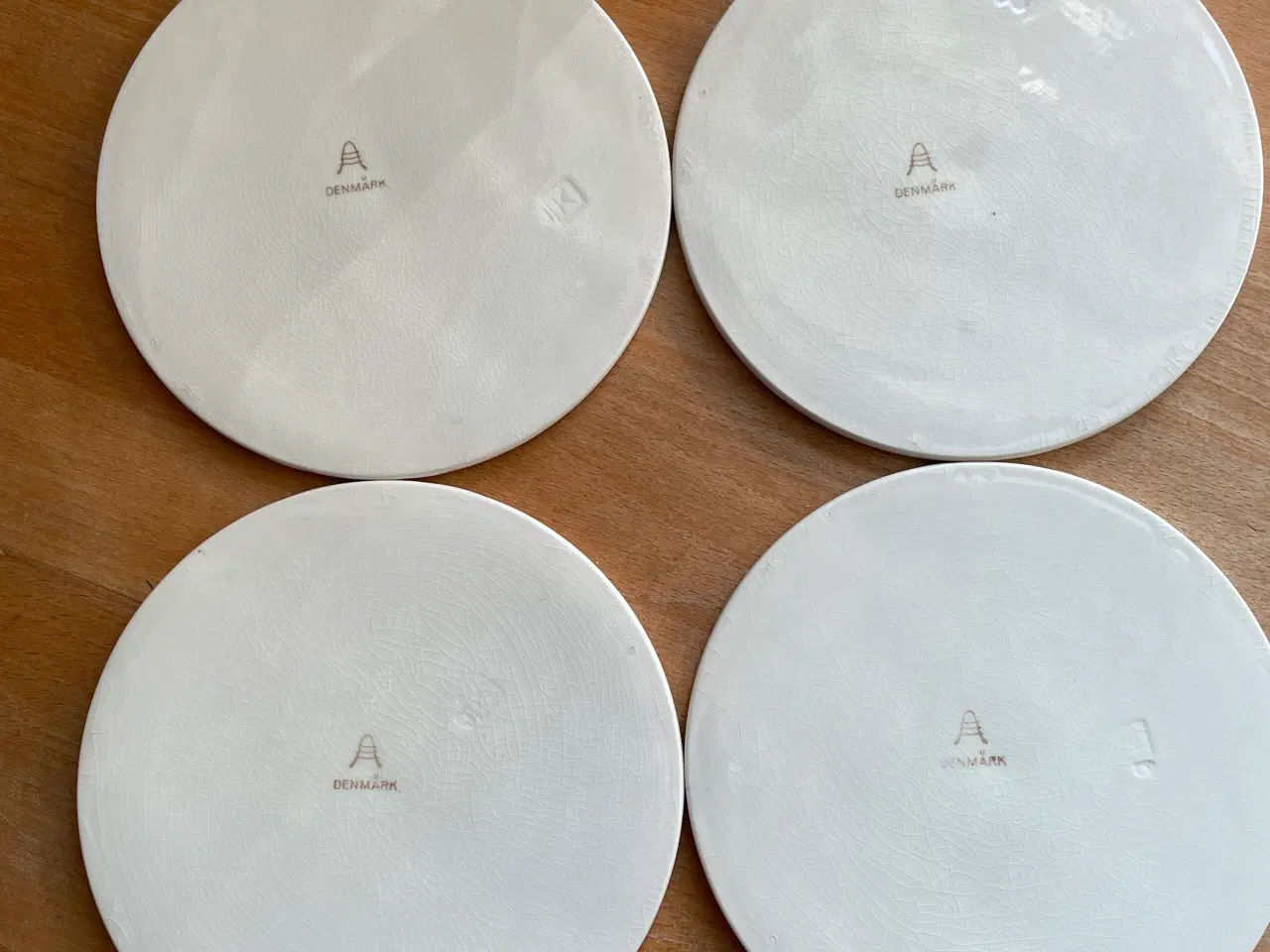 Billede 2 - Aluminia hvide smørbrikker