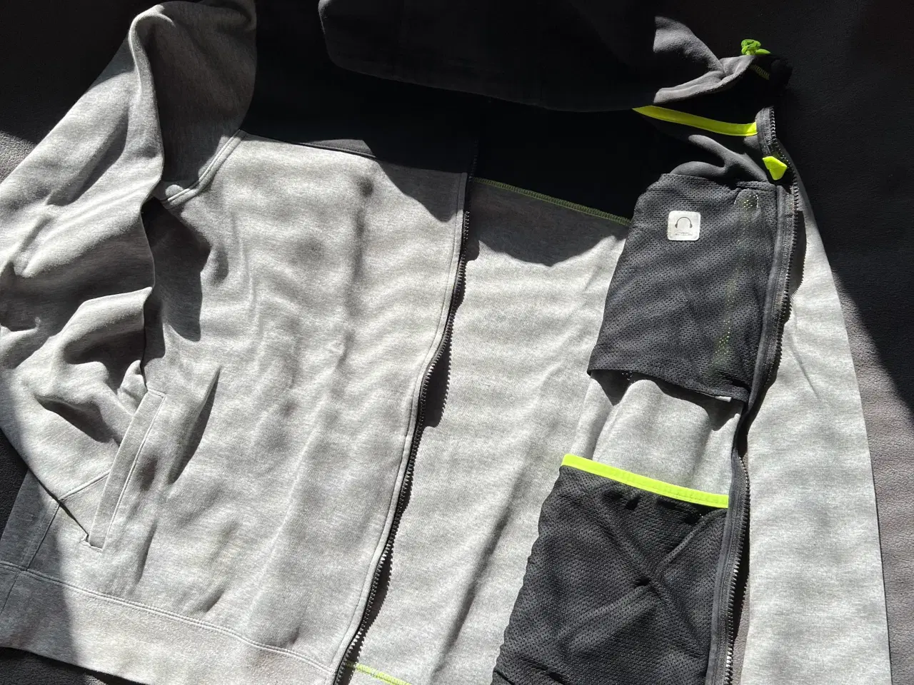 Billede 3 - Nike hættetrøje