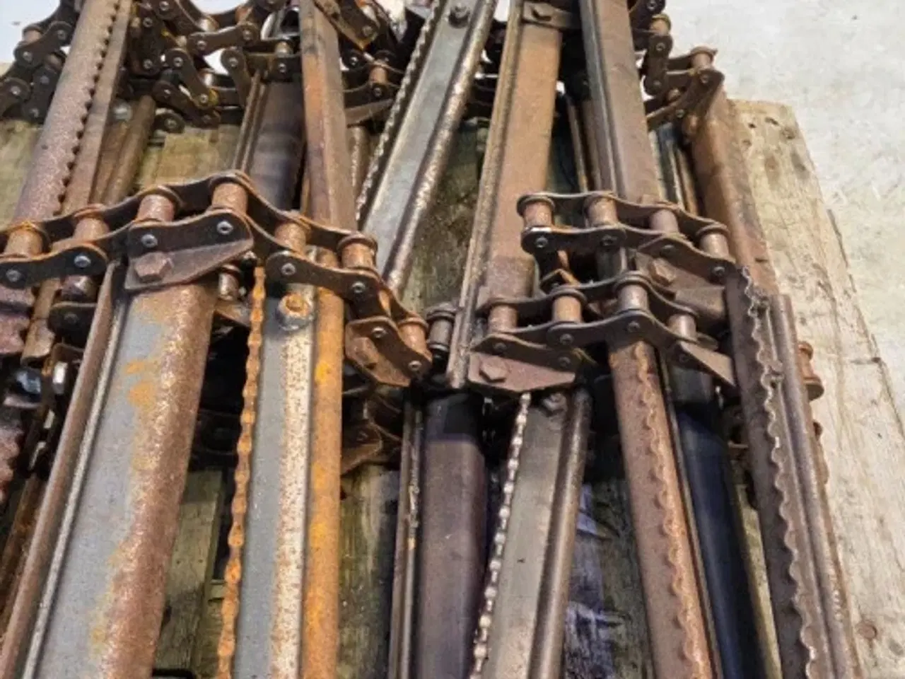 Billede 15 - New Holland CR9.90 Indføringskæde 87632187
