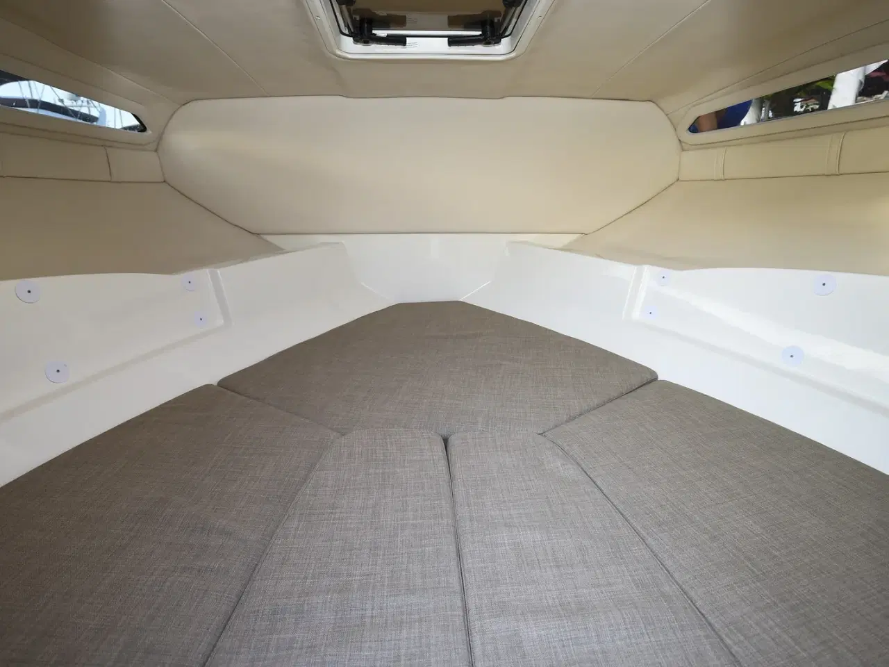 Billede 6 - Bayliner VR5 Cuddy med Mercury F200 XL-EFI DS V6 - inkl. udstyr - TILBUD