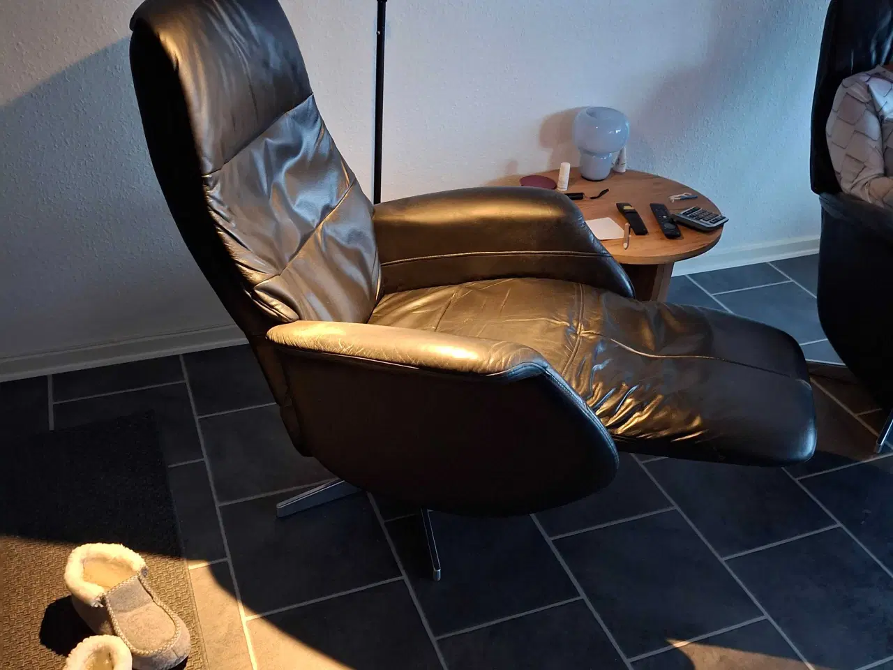 Billede 2 - Sorte læderstole.