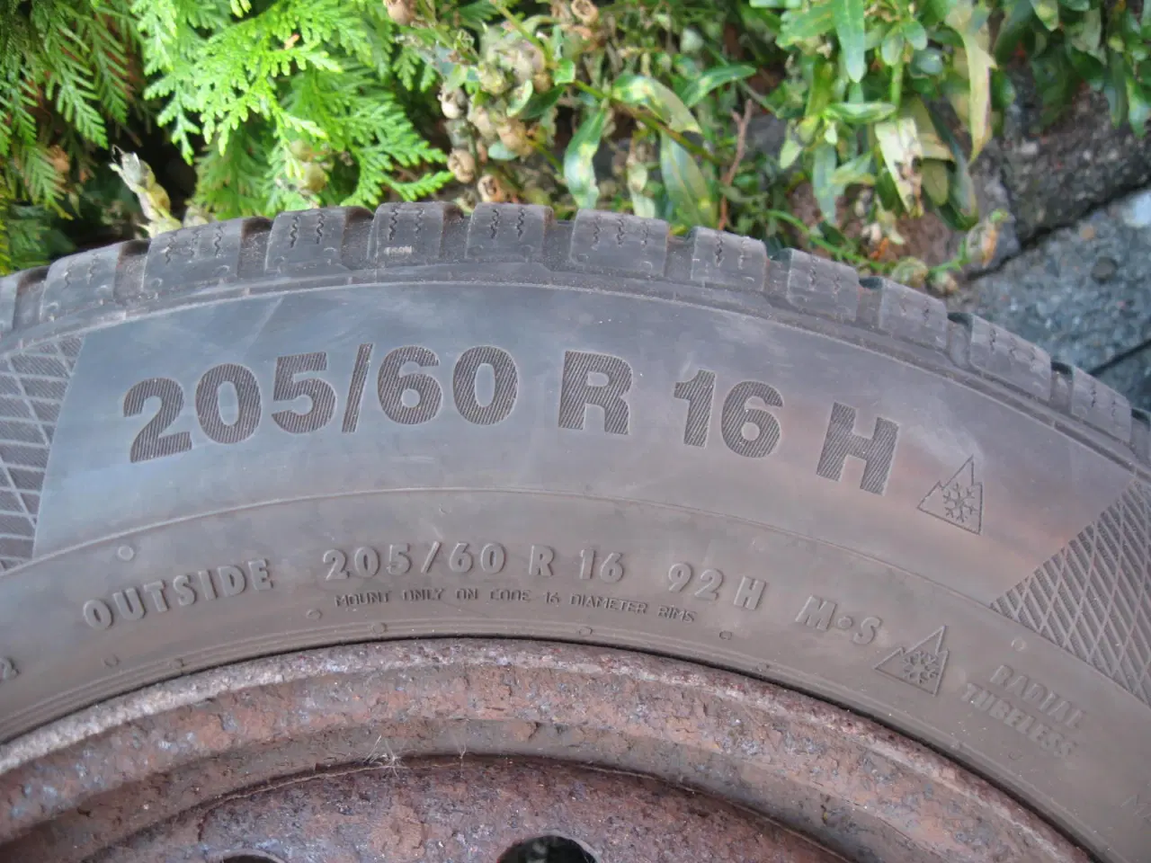 Billede 3 - Vinterhjul, Fælge 5x108 E4med Vinterdæk 205/60 R16