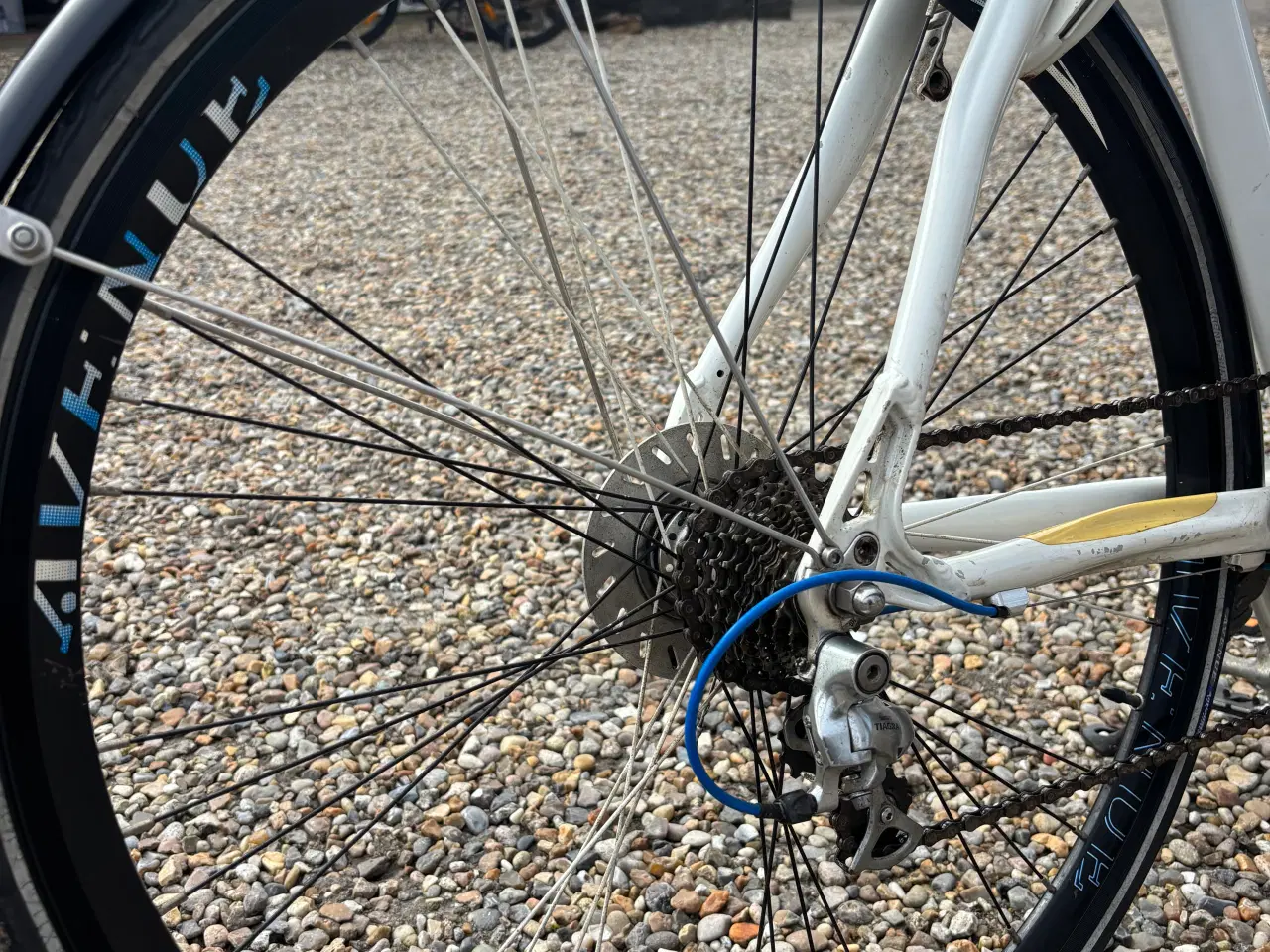 Billede 2 - Fin og nyserviceret