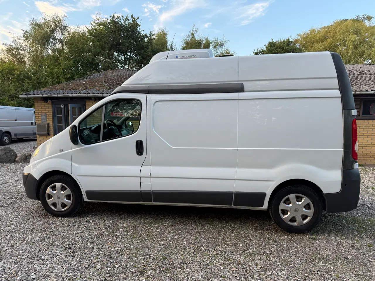Billede 8 - Renault Trafic 2.0 dci kølebil lav km 