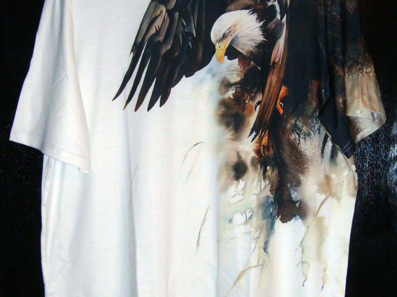 Billede 1 - Hvid ørne T-shirt / langærmet bluse / hættetrøje