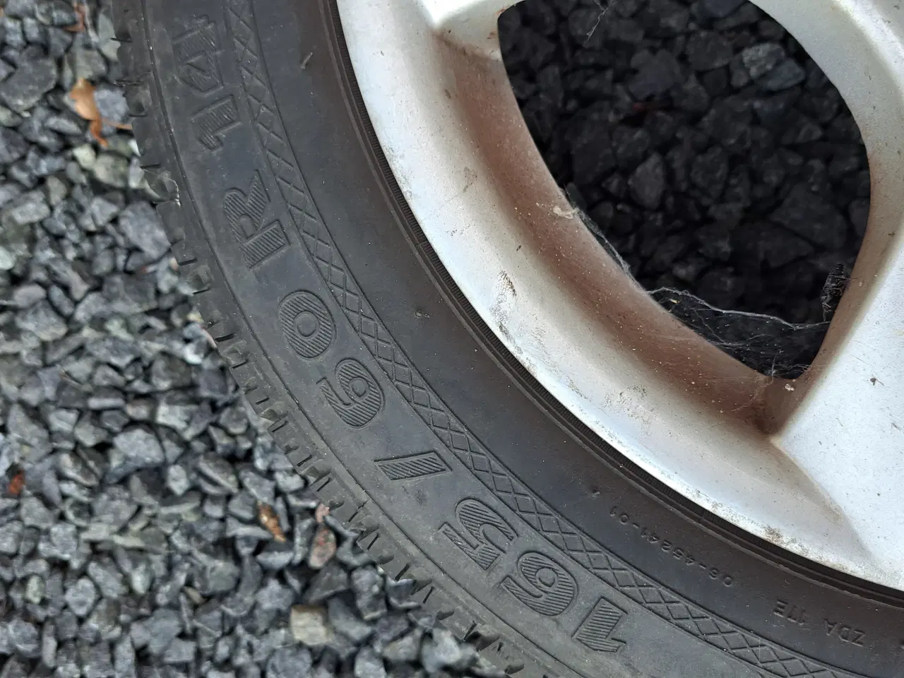 Billede 4 - Alufælge 14" inklusive dæk sælges
