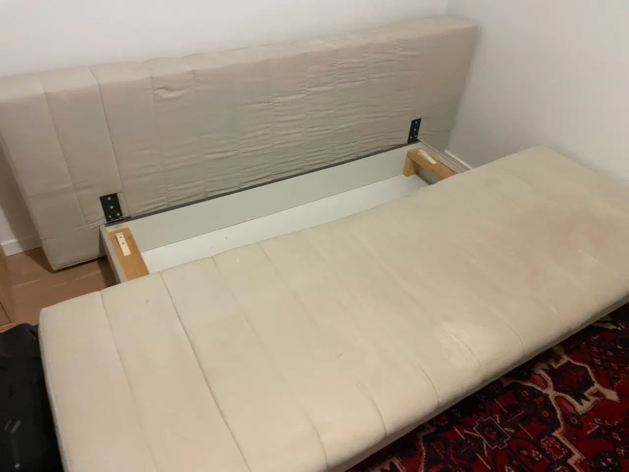 Billede 3 - Sovesofa med magasin