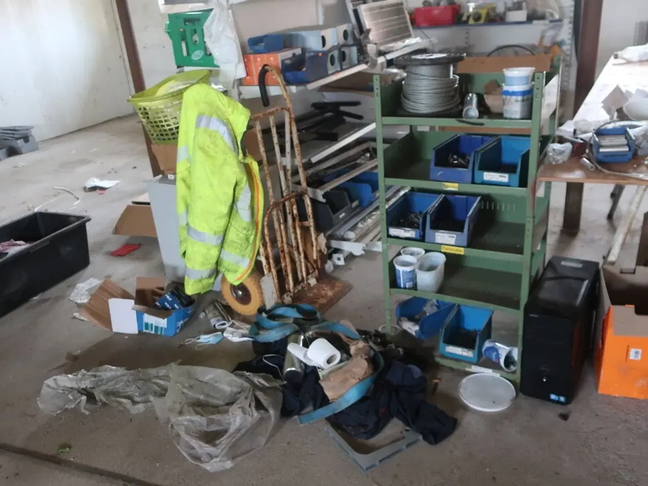 Billede 4 - Sækkevogn, varelager, reservedele, værktøj, reol, opbevaringsvogn m.m.