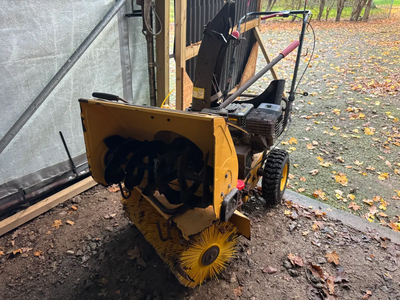 Billede 1 - Sneslynge / Fejekost