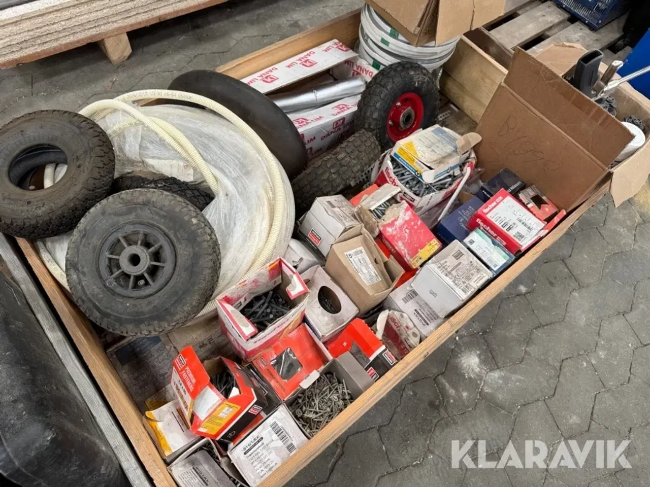 Billede 3 - Lot - skruer dæk og monteringskum