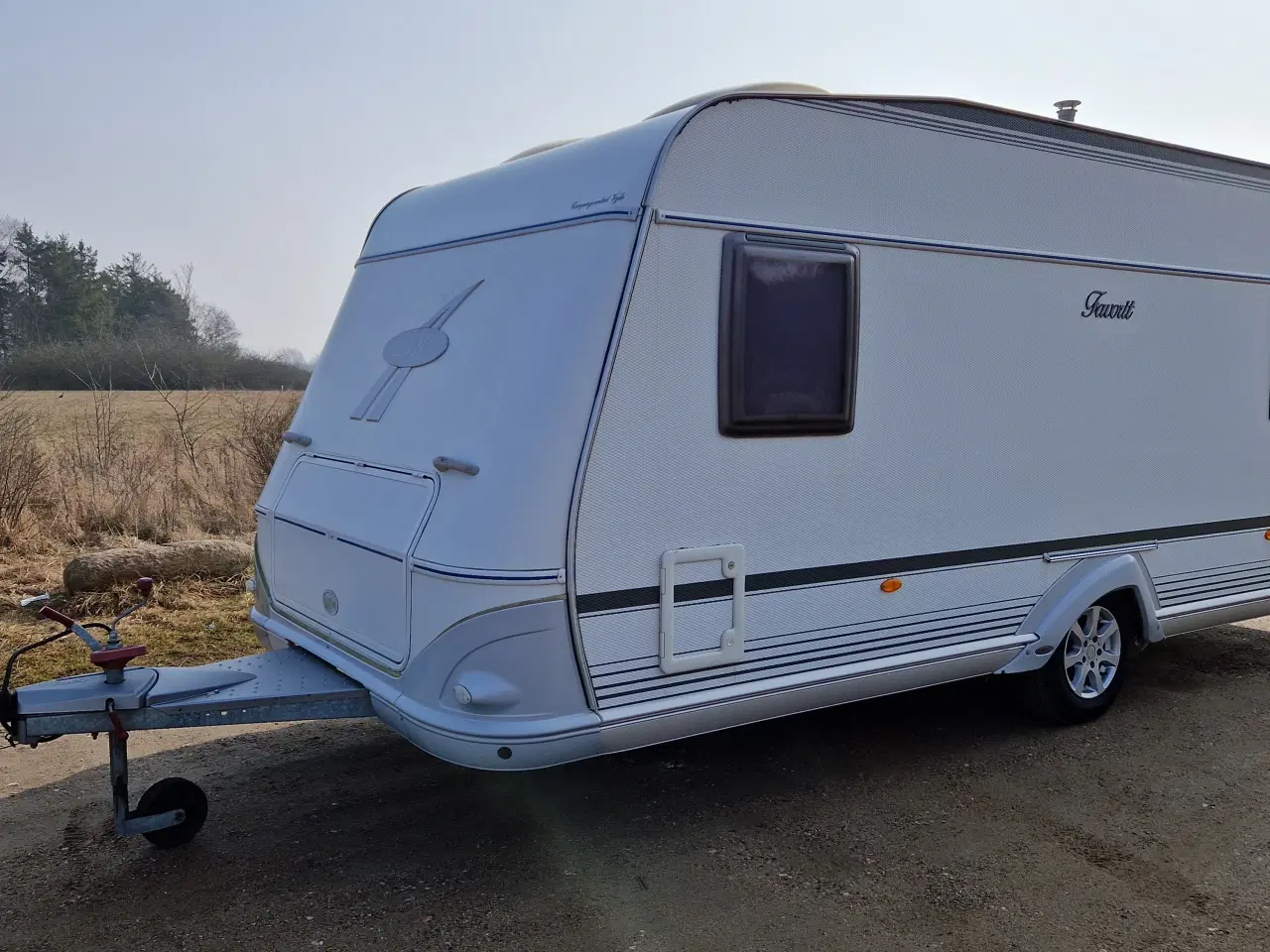 Billede 5 - Velholdt og veludstyret LMC Favorit 520 RHD