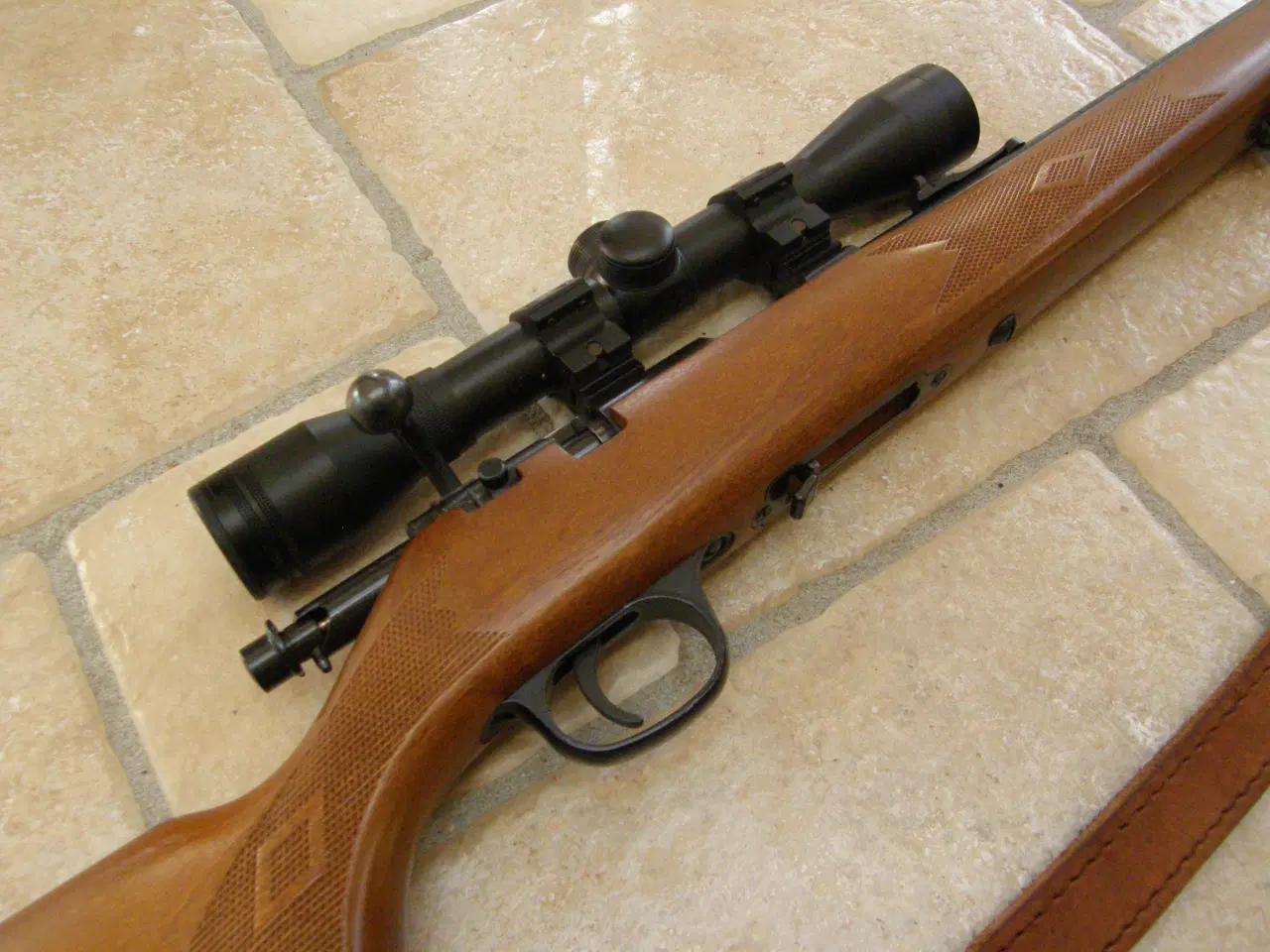 Billede 2 - Marlin Salonriffel