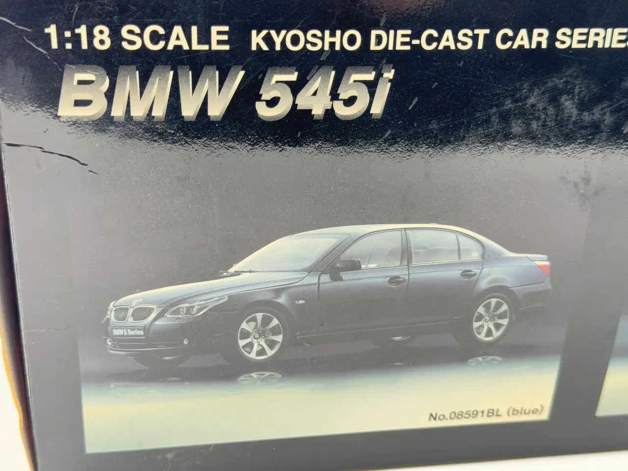 Billede 14 - 2003 BMW 545i V8 Sedan E60 - KYOSHO - 1:18