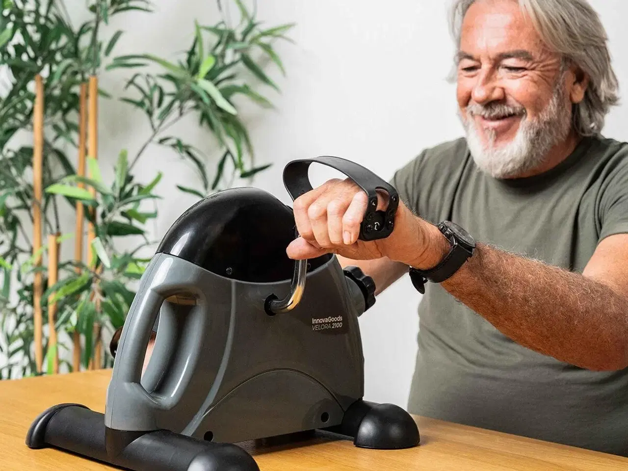 Billede 11 - Motionscykel med pedaler til arme og ben - Velora 2100 med måtte