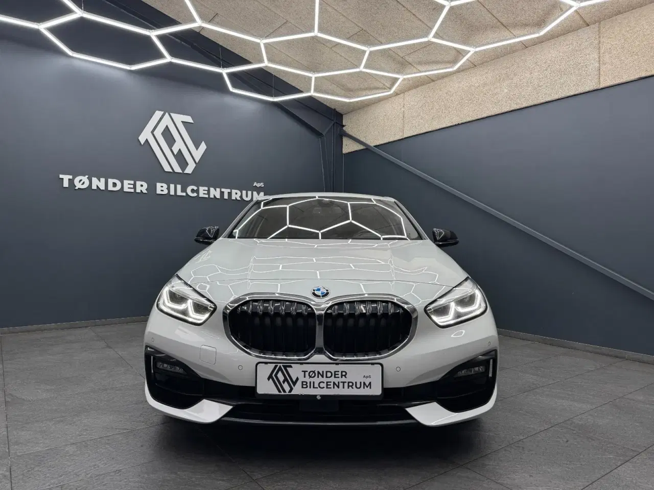 Billede 5 - BMW 120d 2,0 Sport Line xDrive aut.