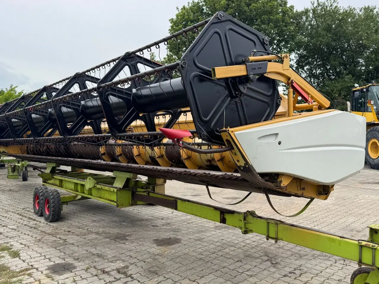 Billede 16 - CLAAS Lexion 460 MED 30 FODS SKÆREBORD, BÆLTER OG 4WD!