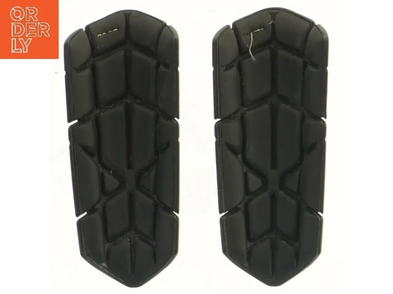 Billede 2 - Fodbold benskinner Adidas fra Adidas (str. 19,5x8 cm)