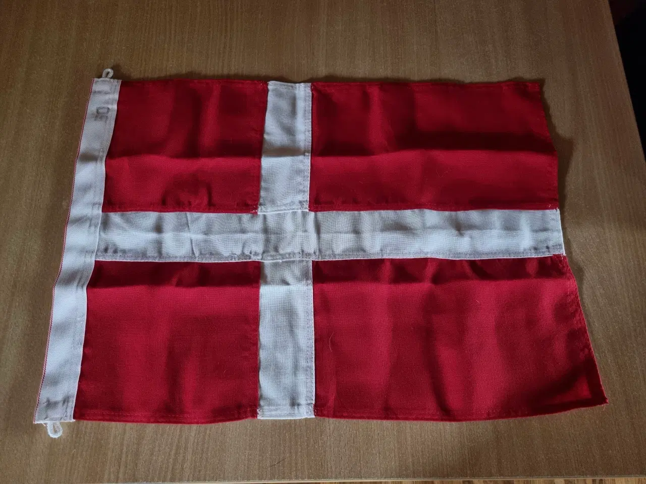 Billede 1 - Dannebrog flag 50 cm
