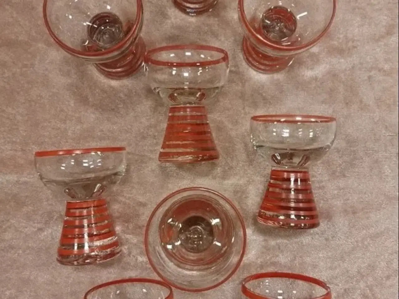 Billede 2 - 9 rødstribede glas