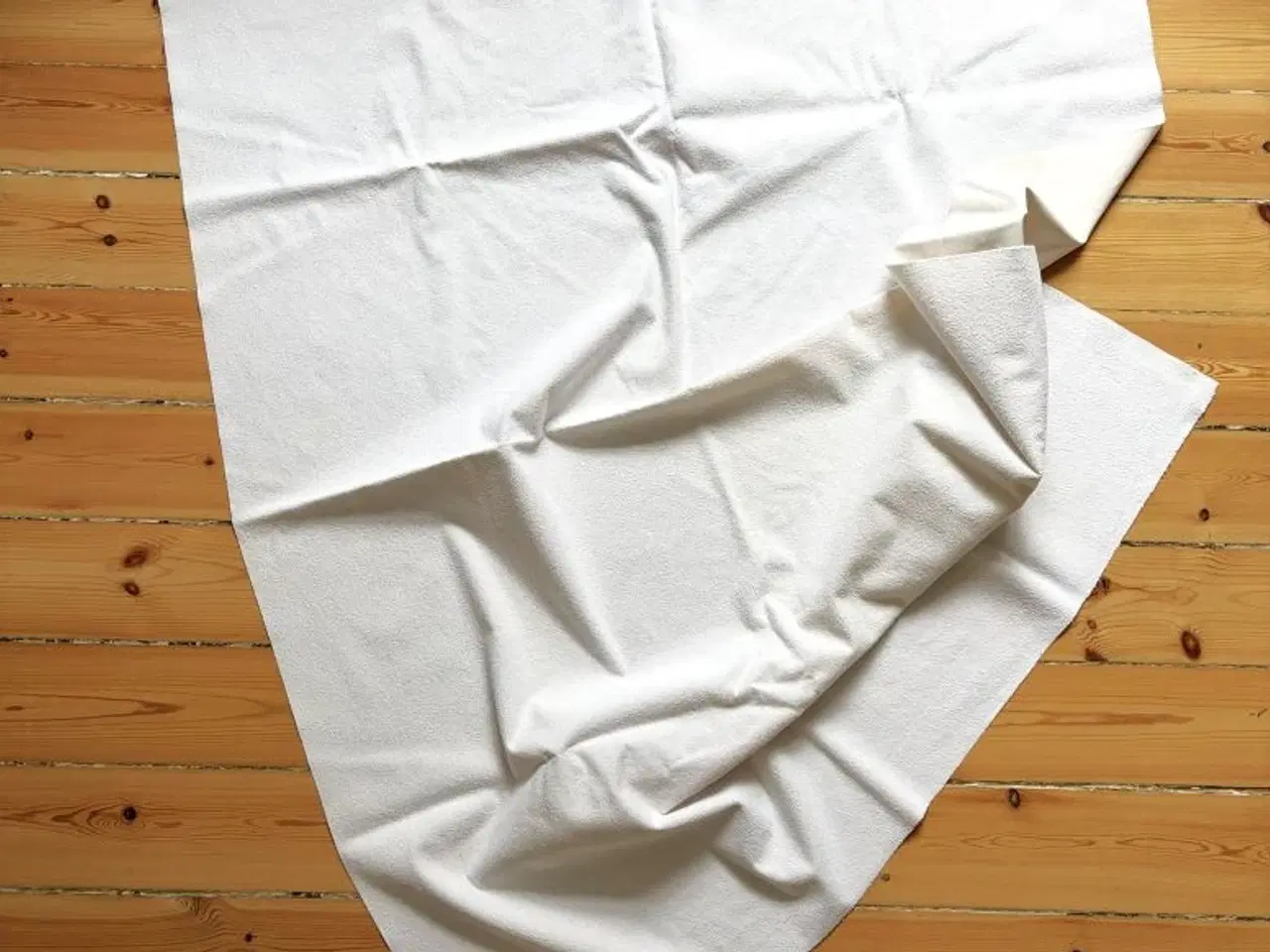 Billede 1 - Hvidt vådliggerlagen i god stand