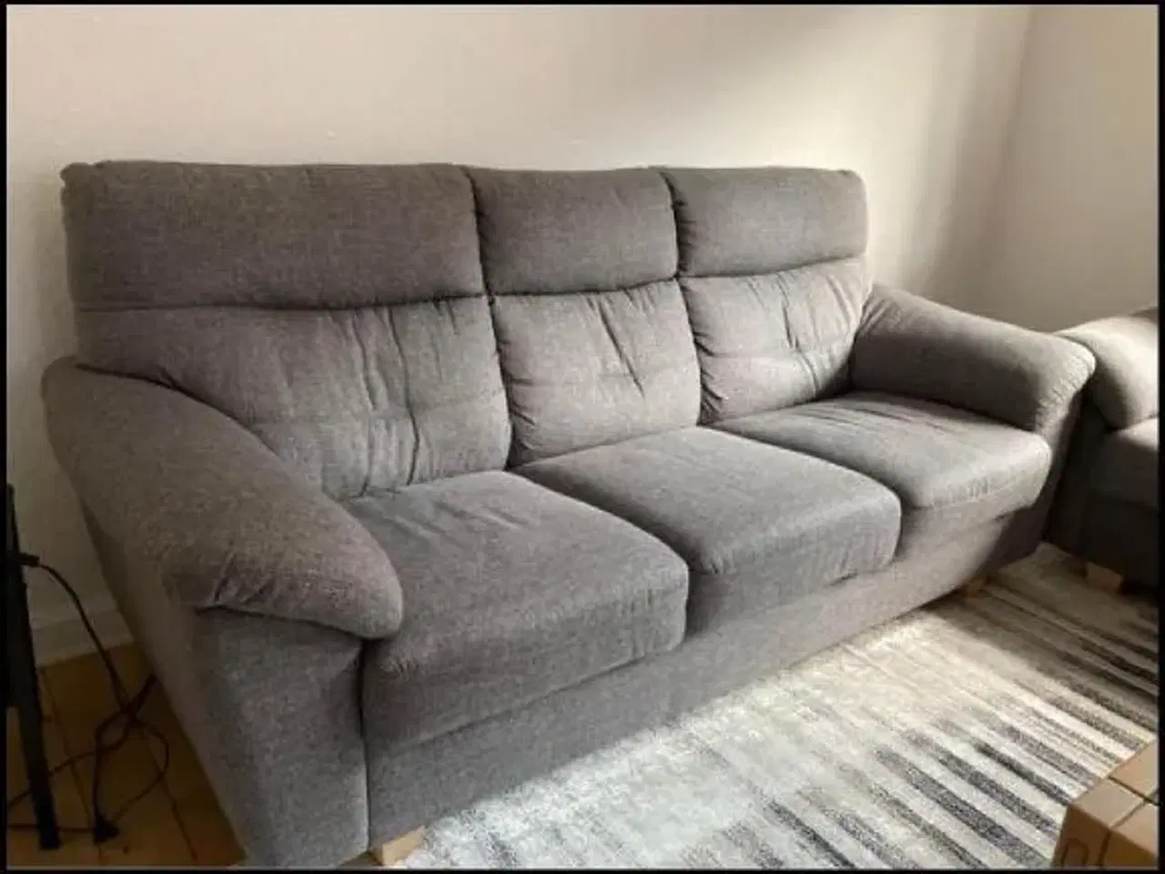 Billede 1 - Velholdt sofa