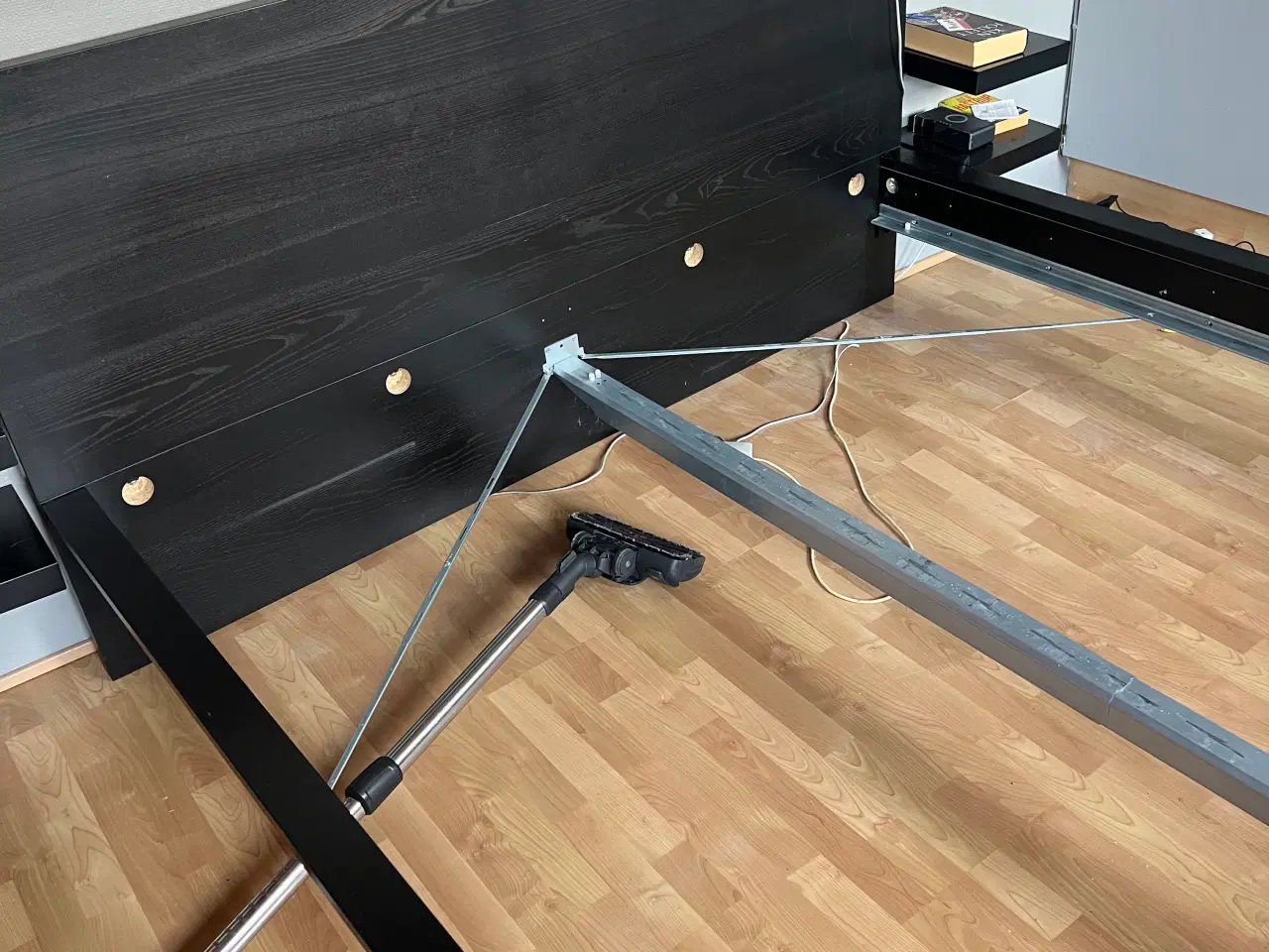 Billede 3 - Malm sengestel med opbevaring sort