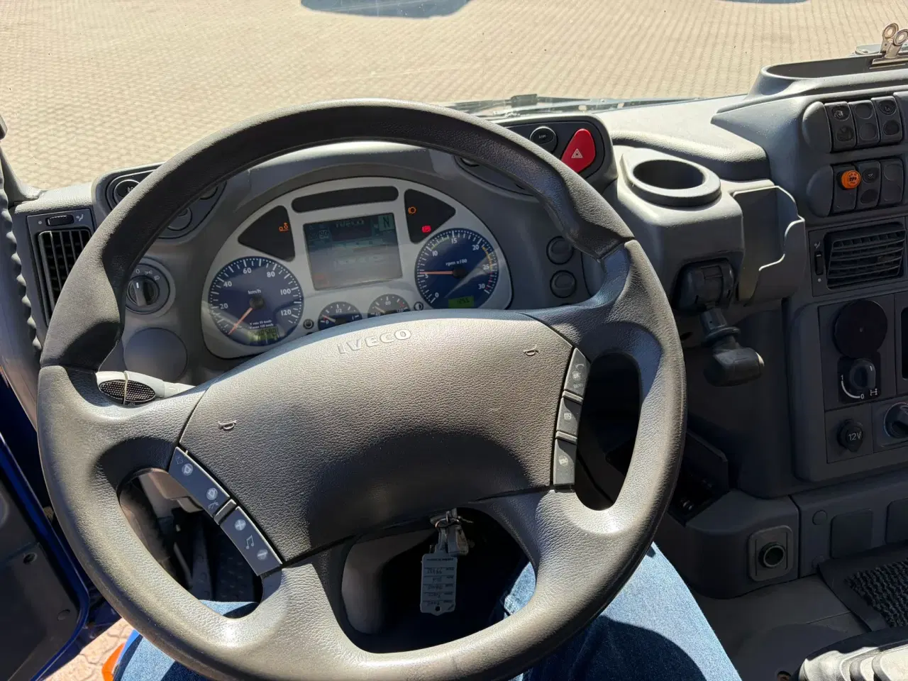 Billede 19 - Iveco Stralis 260S40, Tip-kran