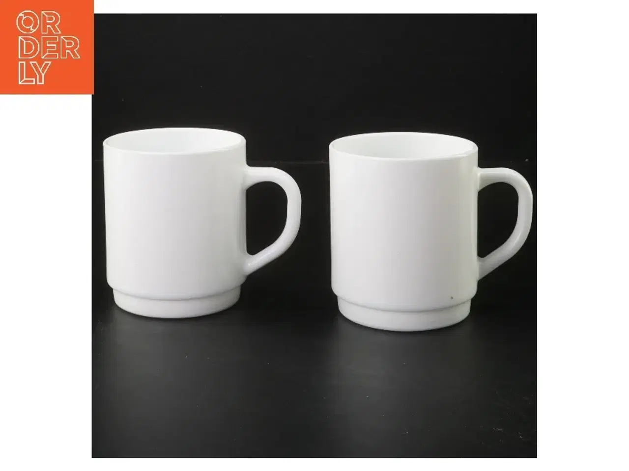 Billede 1 - To hvide keramik krus (str. Ø 8 cm højde 9 cm)