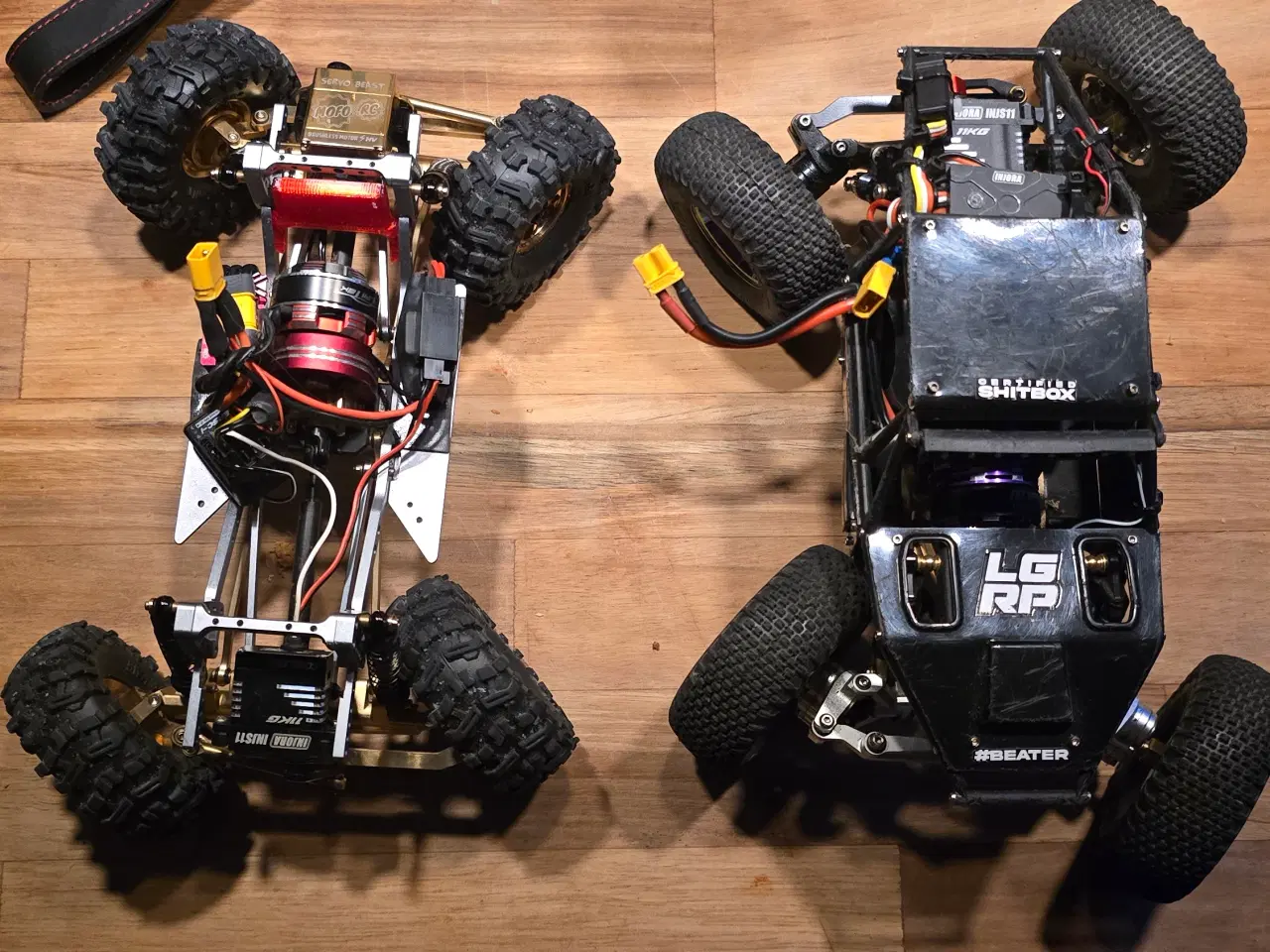 Billede 1 - Rc crawler 2 stk med controller,  radiomaster 