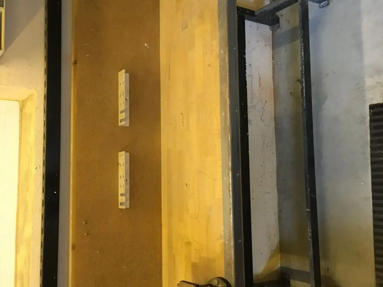 Billede 1 - Arbejdsbord til børn 