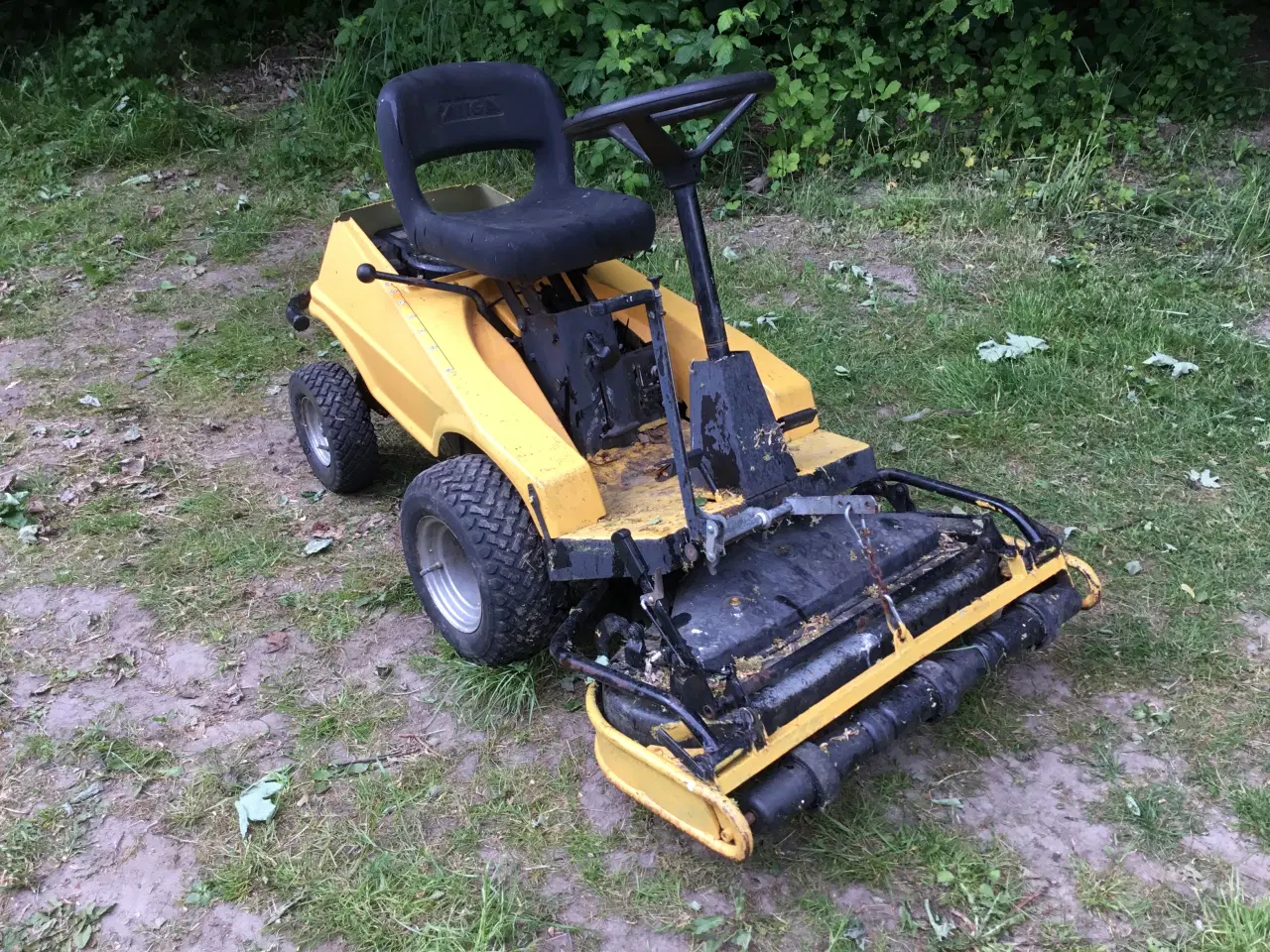 Billede 1 - Stiga villa med fint klipperbord med 3 knive 