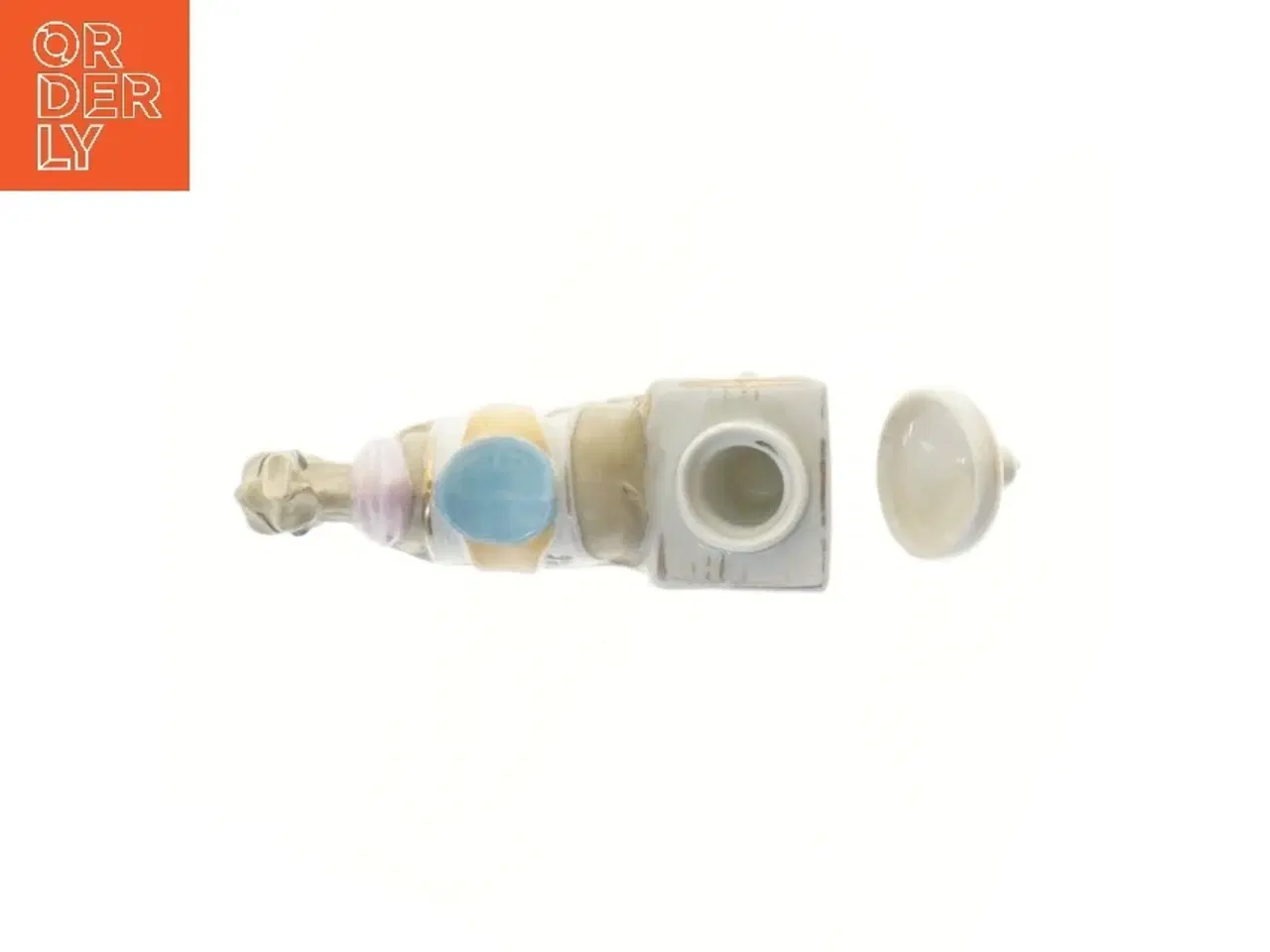 Billede 2 - Dekorativ æsel med vogn keramikfigur (str. 6,5x11,5x4 cm)